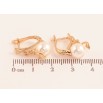 Сережки Xuping колір Позолота 18K англійський замок "Вензельний візерунок з перлинами" ø 8мм фото №2 Сережки Xuping колір Позолота 18K англійський замок "Вензельний візерунок з перлинами" ø 8мм фото №2
