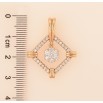 Кулон Xuping цвет Позолота 18K "Ромб с кристальным цветочком" для цепочки до 5мм фото №2 Кулон Xuping цвет Позолота 18K "Ромб с кристальным цветочком" для цепочки до 5мм фото №2