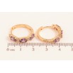Серьги Xuping цвет Позолота 18K колечки "Узор с сиреневыми кристаллами" фото №2 Серьги Xuping цвет Позолота 18K колечки "Узор с сиреневыми кристаллами" фото №2