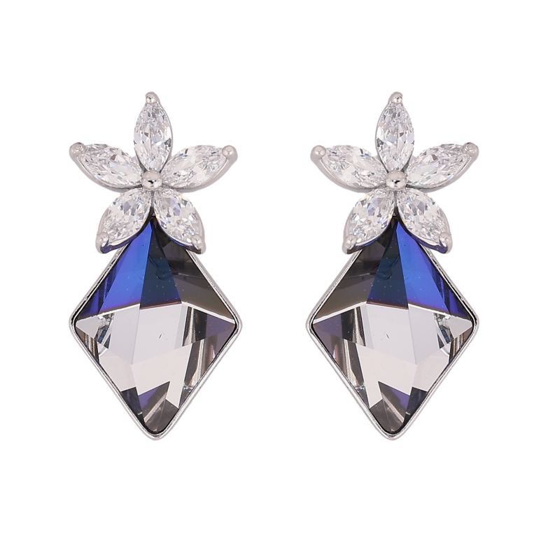 Сережки Xuping колір Родій з кристалами Swarovski пусети "Кристальна квітка з кристалом Bermuda Blue" фото №5 Сережки Xuping колір Родій з кристалами Swarovski пусети "Кристальна квітка з кристалом Bermuda Blue" фото №5
