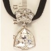 Кулон Xuping колір Родій з кр-ми Swarovski на чорній стрічці Квітка з кристальною підвіскою довжина 30,5-36см фото №3 Кулон Xuping колір Родій з кр-ми Swarovski на чорній стрічці Квітка з кристальною підвіскою довжина 30,5-36см фото №3
