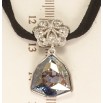 Кулон Xuping колір Родій з кр-ми Swarovski на чорній стрічці Квітка з кристальною підвіскою довжина 31-36,5см фото №3 Кулон Xuping колір Родій з кр-ми Swarovski на чорній стрічці Квітка з кристальною підвіскою довжина 31-36,5см фото №3