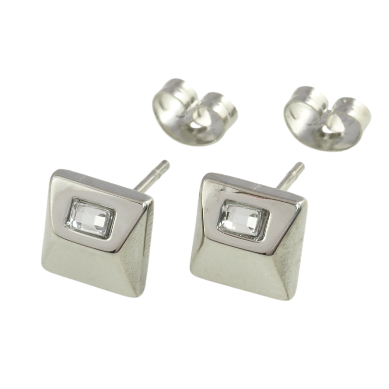 Сережки Xuping TTM Stainless Steel колір Родій пусети Квадратні з кристалами 8 х 8 мм фото №7 Сережки Xuping TTM Stainless Steel колір Родій пусети Квадратні з кристалами 8 х 8 мм фото №7