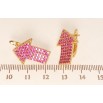 Сережки Xuping Позолота 18K англійський замок Вигнуті стрілочки з доріжками малинового цирконію фото №2