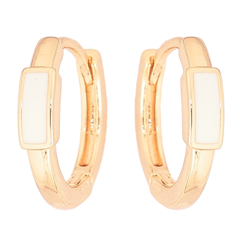 Сережки Xuping Позолота 18K колечка «Візерунок з білою емаллю» фото №1 Сережки Xuping Позолота 18K колечка «Візерунок з білою емаллю» фото №1