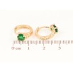 Серьги Xuping M&L Цвет 18K колечки Резной узор с зелеными кристаллами на одну сторону фото №2 Серьги Xuping M&L Цвет 18K колечки Резной узор с зелеными кристаллами на одну сторону фото №2