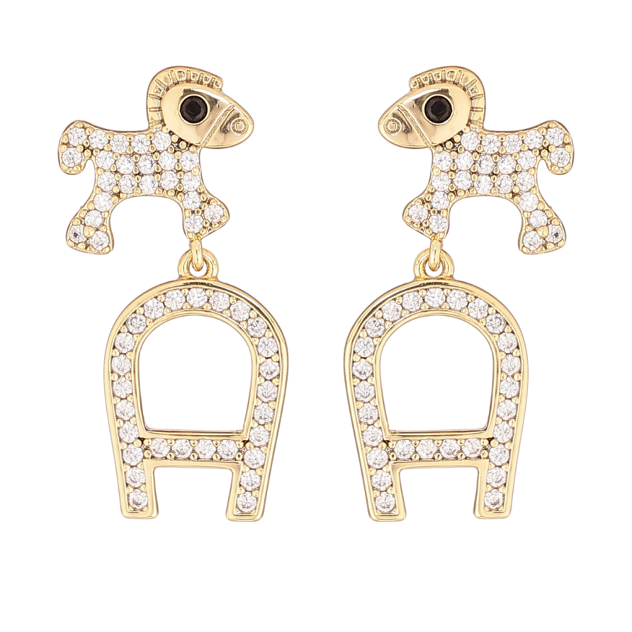 Серьги Xuping цвет Позолота 14K пусеты Лошадки с буквой А фото №1 Серьги Xuping цвет Позолота 14K пусеты Лошадки с буквой А фото №1