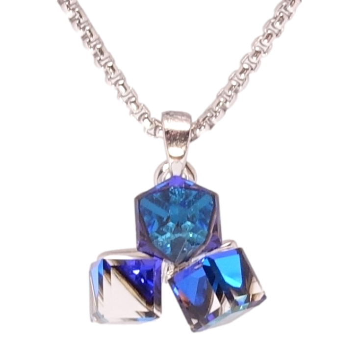 Кулон Xuping колір Родій з кр-ми Swarovski на ланцюжку Кристальні кубики Bermuda Blue довжина 40-45см х 1мм фото №4 Кулон Xuping колір Родій з кр-ми Swarovski на ланцюжку Кристальні кубики Bermuda Blue довжина 40-45см х 1мм фото №4